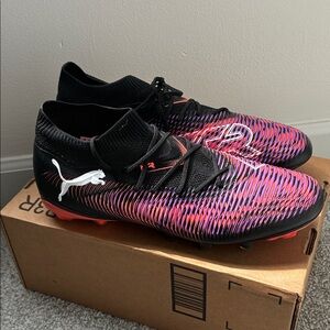 Womens 11.5 / Mens 9.5 Puma Black Soccer Cleats with Pink and Purple Woven Upper